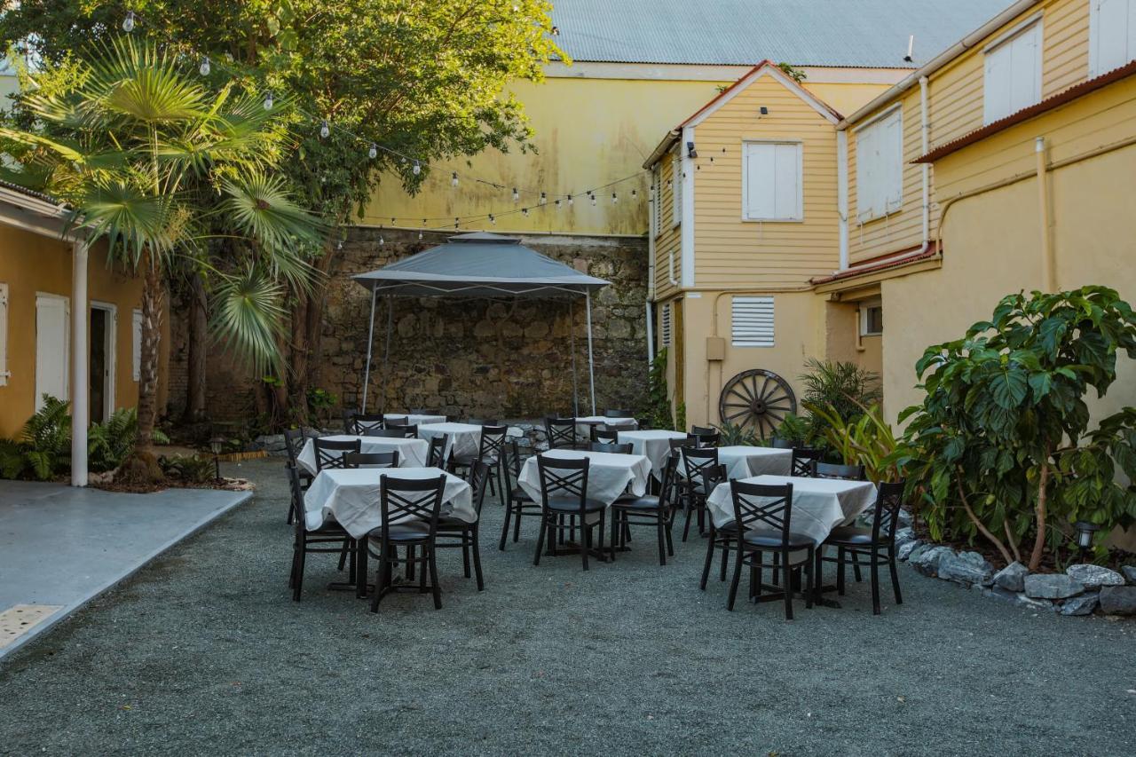 Hotel Victoria House Frederiksted Exterior foto